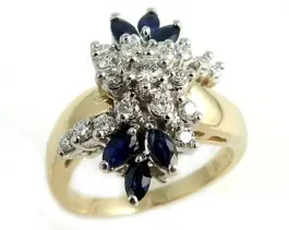 Bague coussin de diamants ornée de saphirs taille marquise en or jaune et blanc 14k