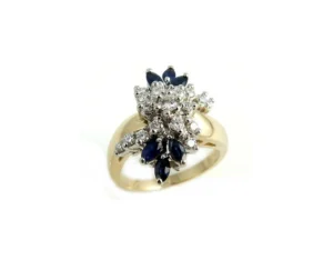 Bague coussin de diamants ornée de saphirs en or jaune et blanc 14k